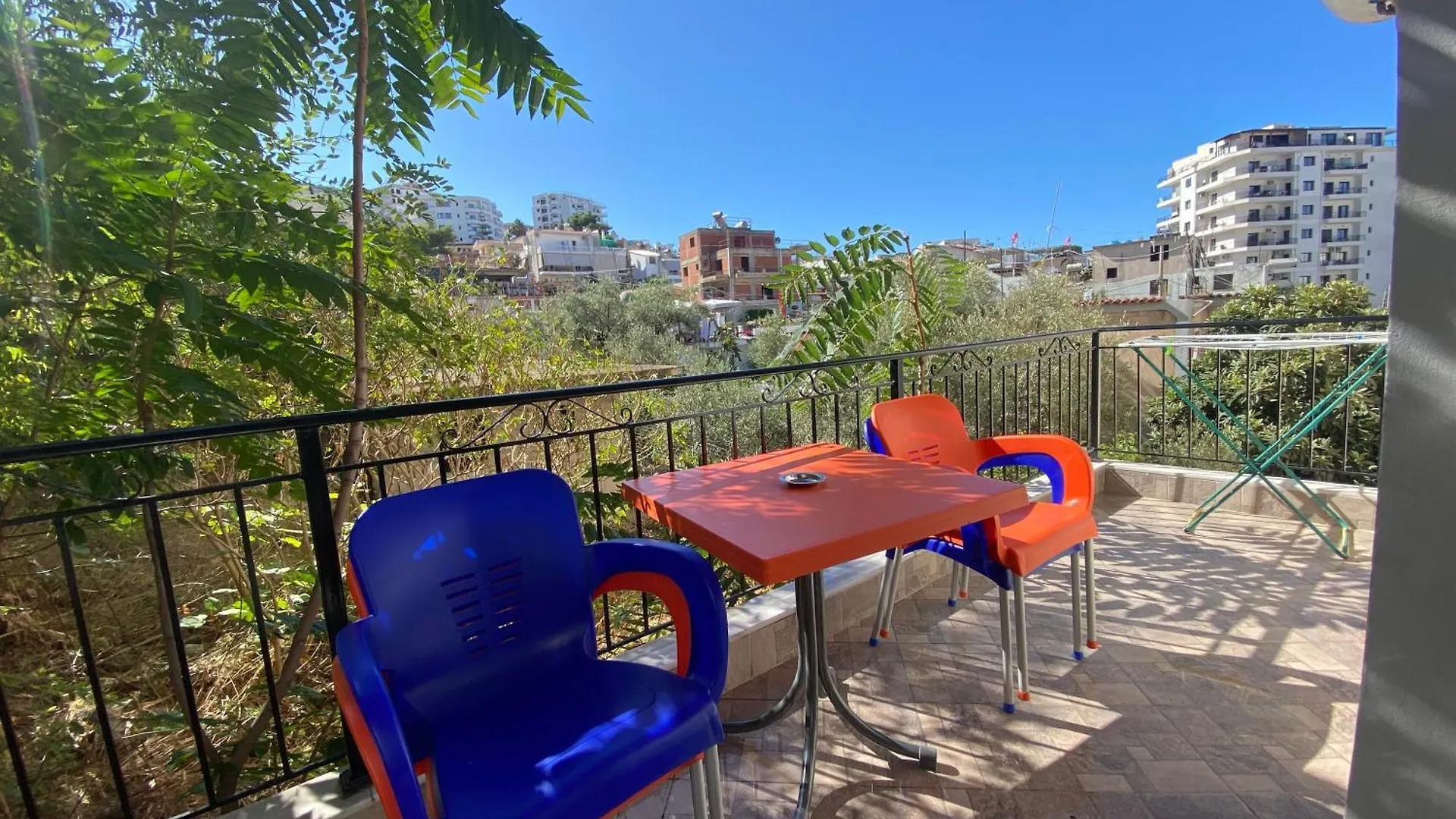 Surja'S Apartments Sarande
