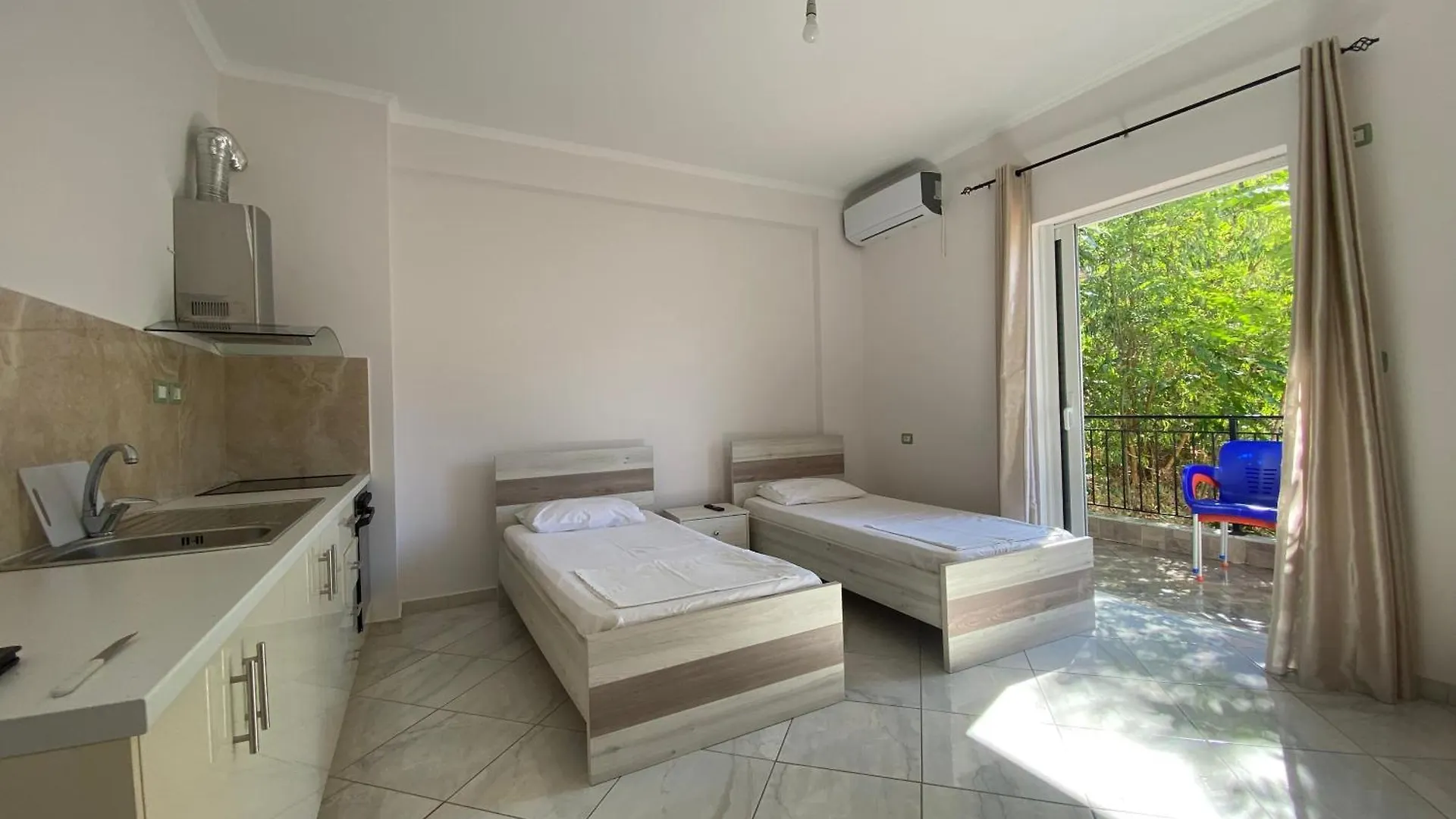 Surja'S Apartments Sarandë